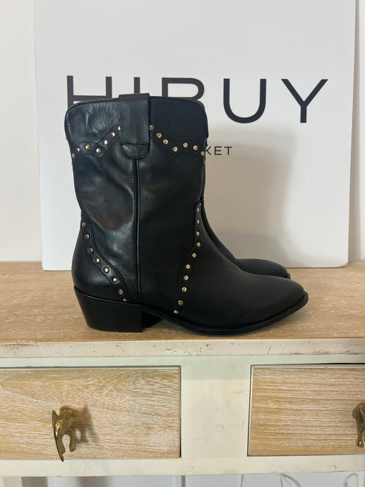 MICUIR. botas negra tachuelas T.38