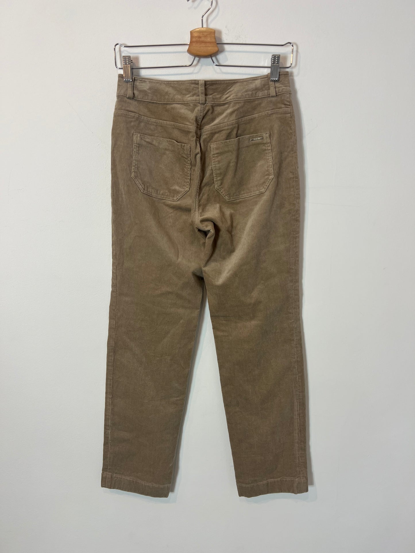 MASSIMO DUTTI. Beige micro corduroy pants. T 36