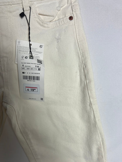 ZARA. Off-white denim trousers, size 6