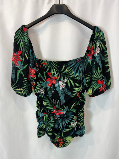 BOROTHY PERKINS. Tropical print stretch top. TS/M