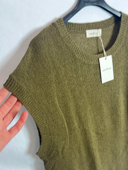 ESE O ESE. Top punto verde oscuro. T L