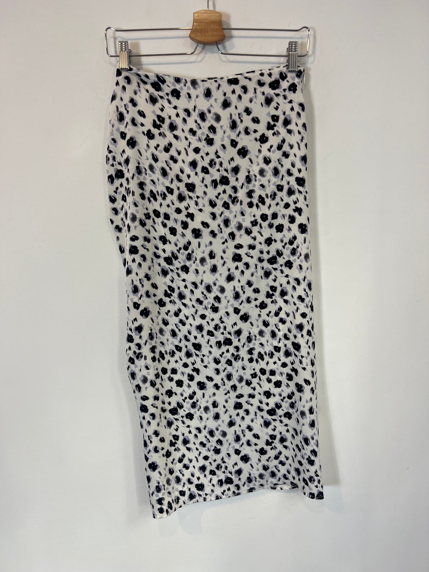 ZARA. Falda midi estampada T.s