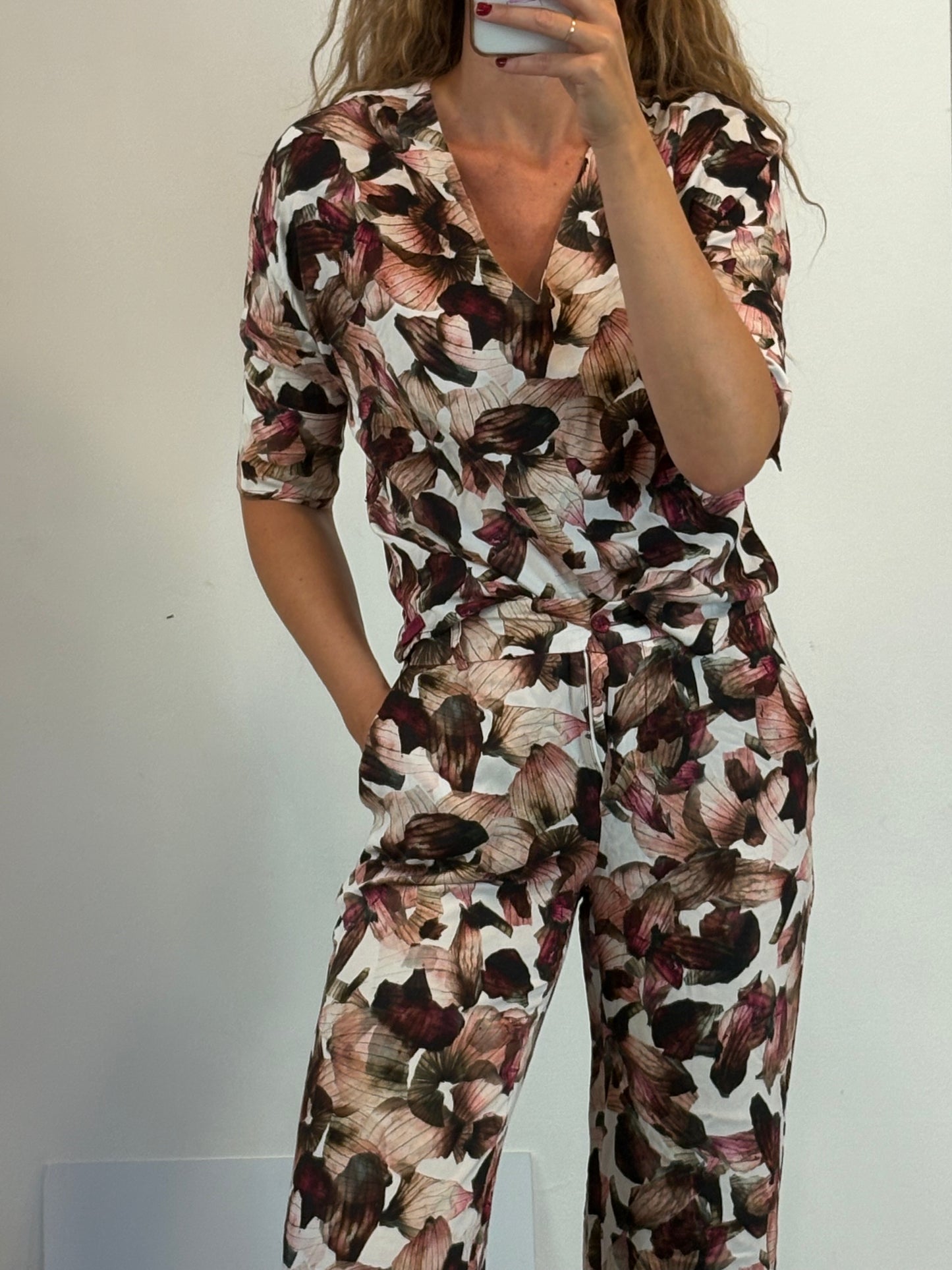 ADOLFO DOMINGUEZ. Total look fluido estamapdo