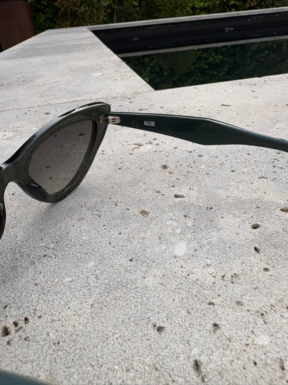 KALEOS. Gafas de sol ojos de gato verdes