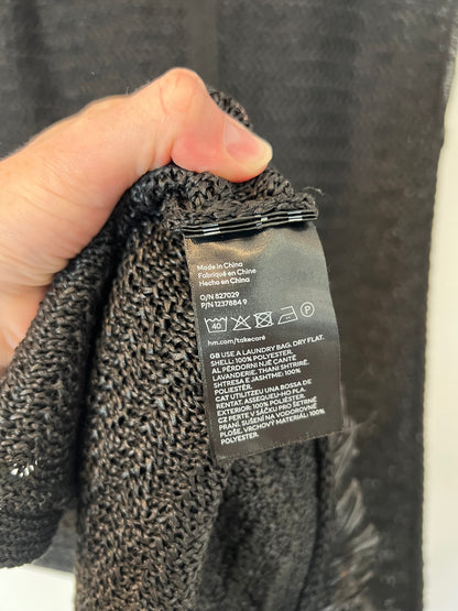 H&M. Vestido punto negro T.xs