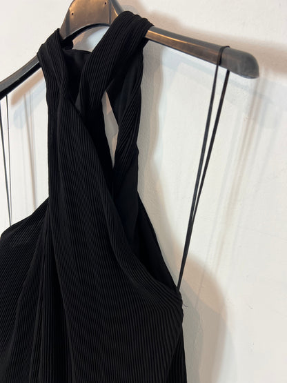 ZARA. Top negro plisado al cuello. T M