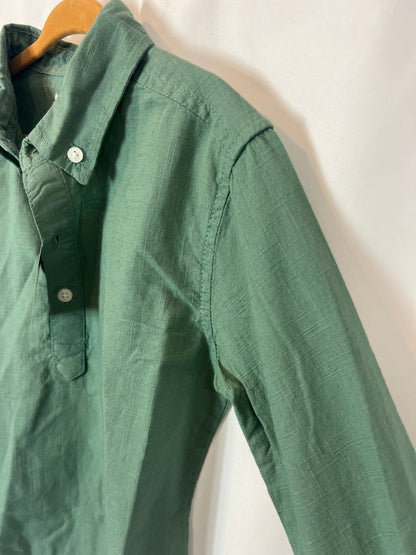 GOCCO. Camisa verde textura. T 5-6 años