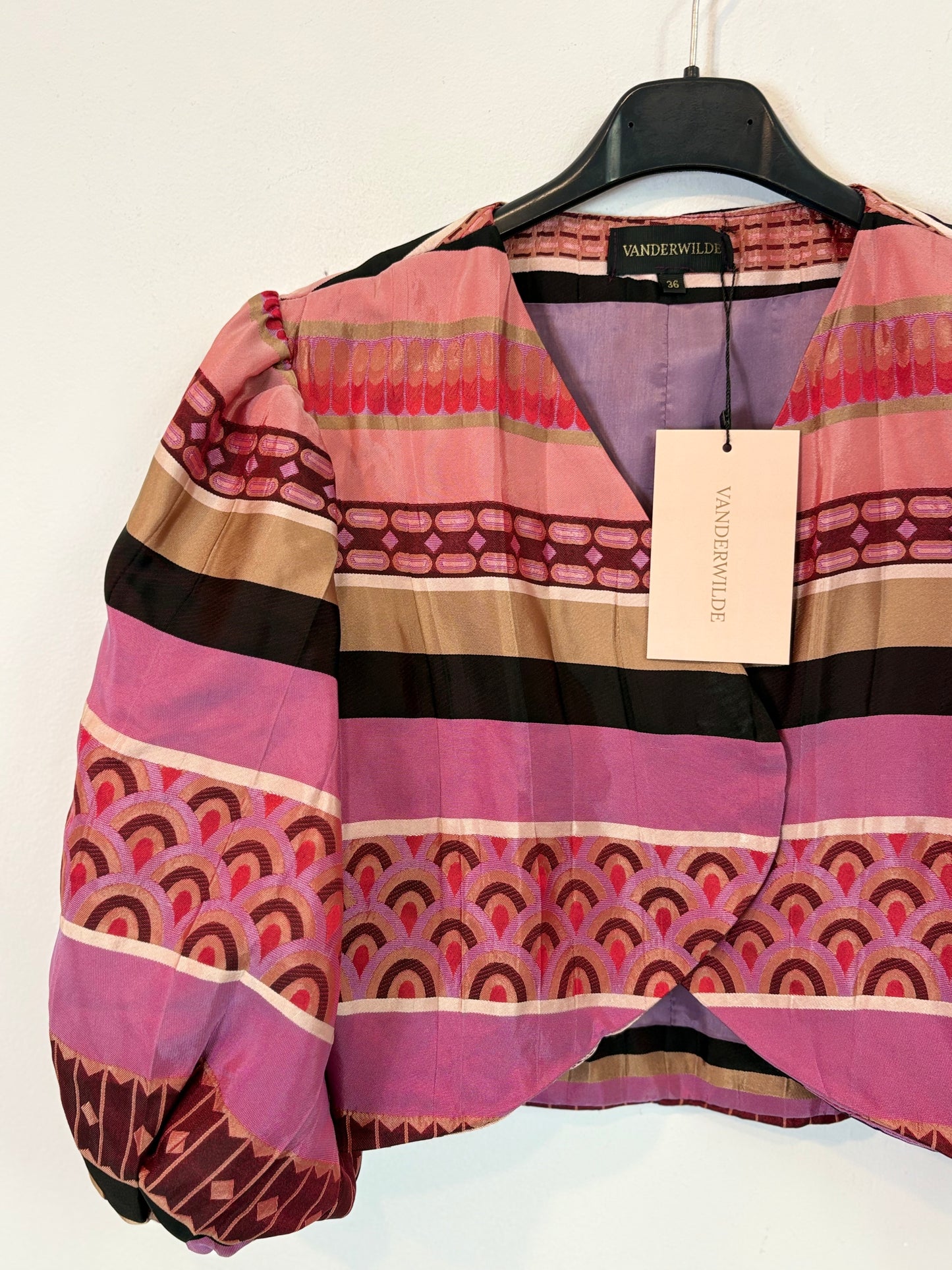 VANDERWILDE. Conjunto top y falda estampado. T 36