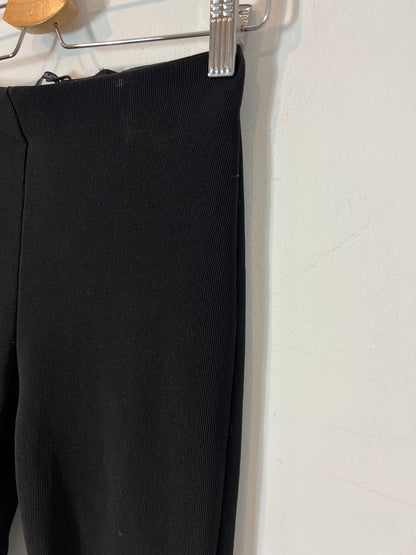 ZARA. Pantalón elástico campana T.m