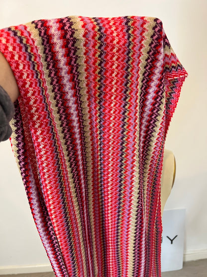 MISSONI. Zigzag cotton scarf with red and pink fringes