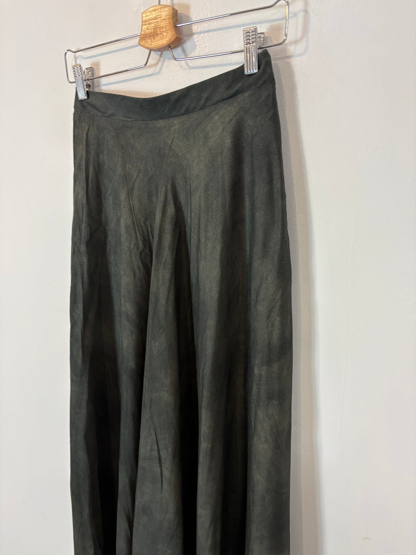 RONUALDA. Falda larga fluida