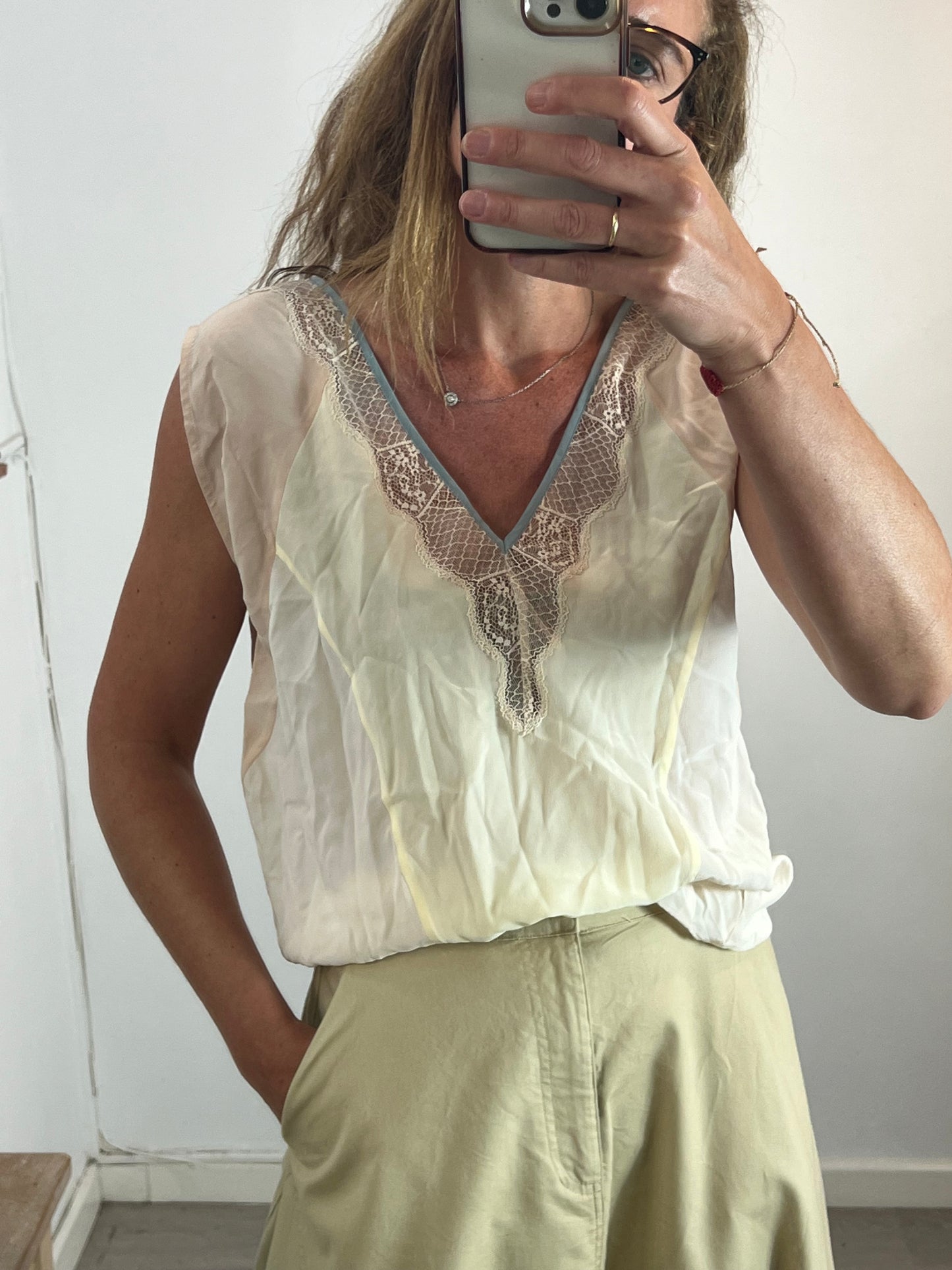 ZADIG&amp;VOLTAIRE. Tricolor silk top with embroidery and lace. Size XS