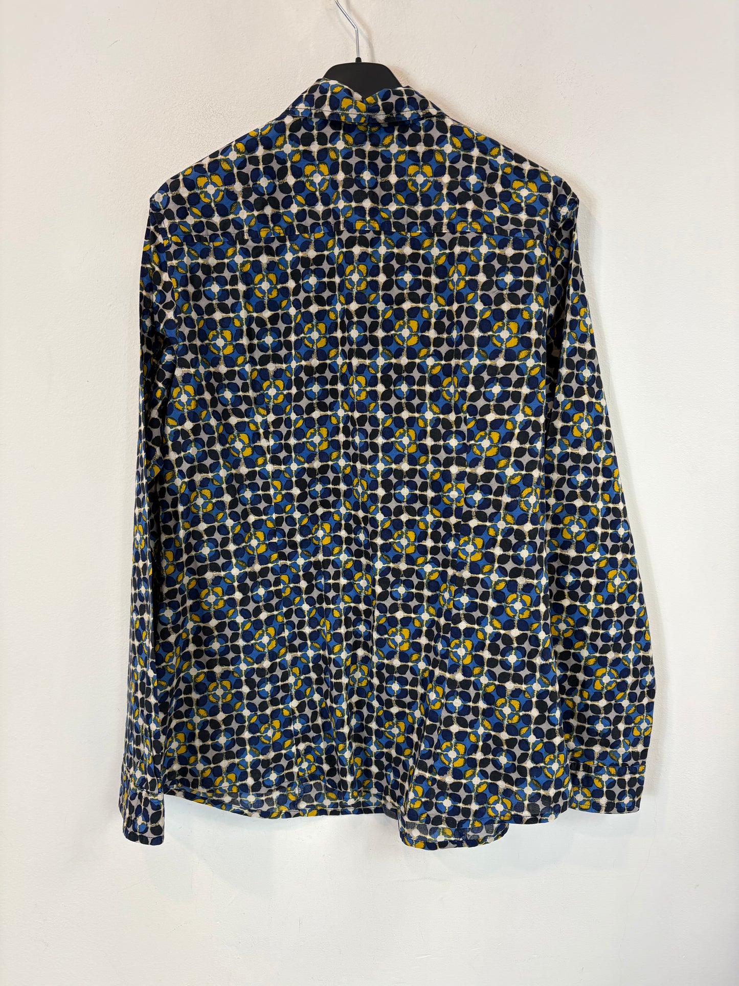 S. OLIVER. Camisa azul estampada