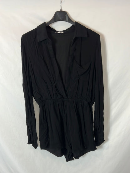 SUPERDOWN. Black open-neck jumpsuit. TL