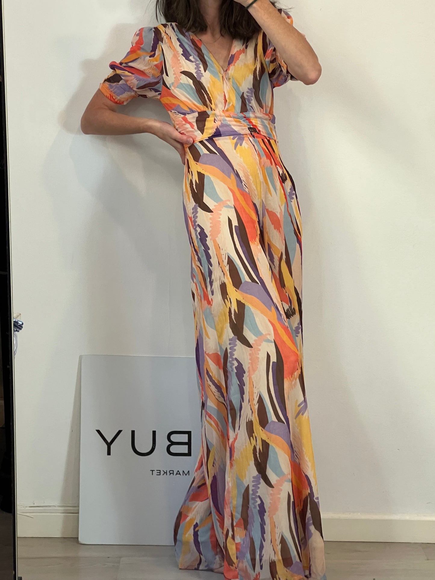 MAGGIE SWEET. Mono largo colores