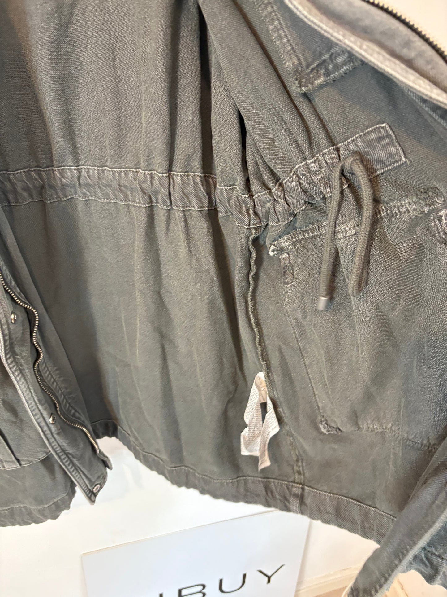 ZARA. Parka denim bolsillos