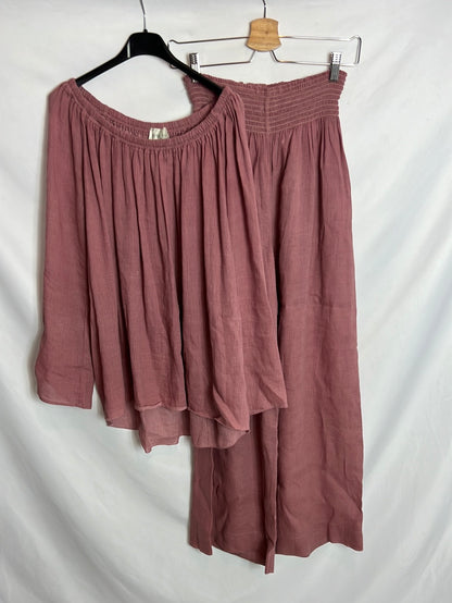 FORTE FORTE. A total look with a flowing pink blouse and trousers. Size 2(S)