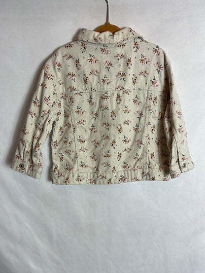 VERTBAUDET. Chaqueta denim flores. T 2 años