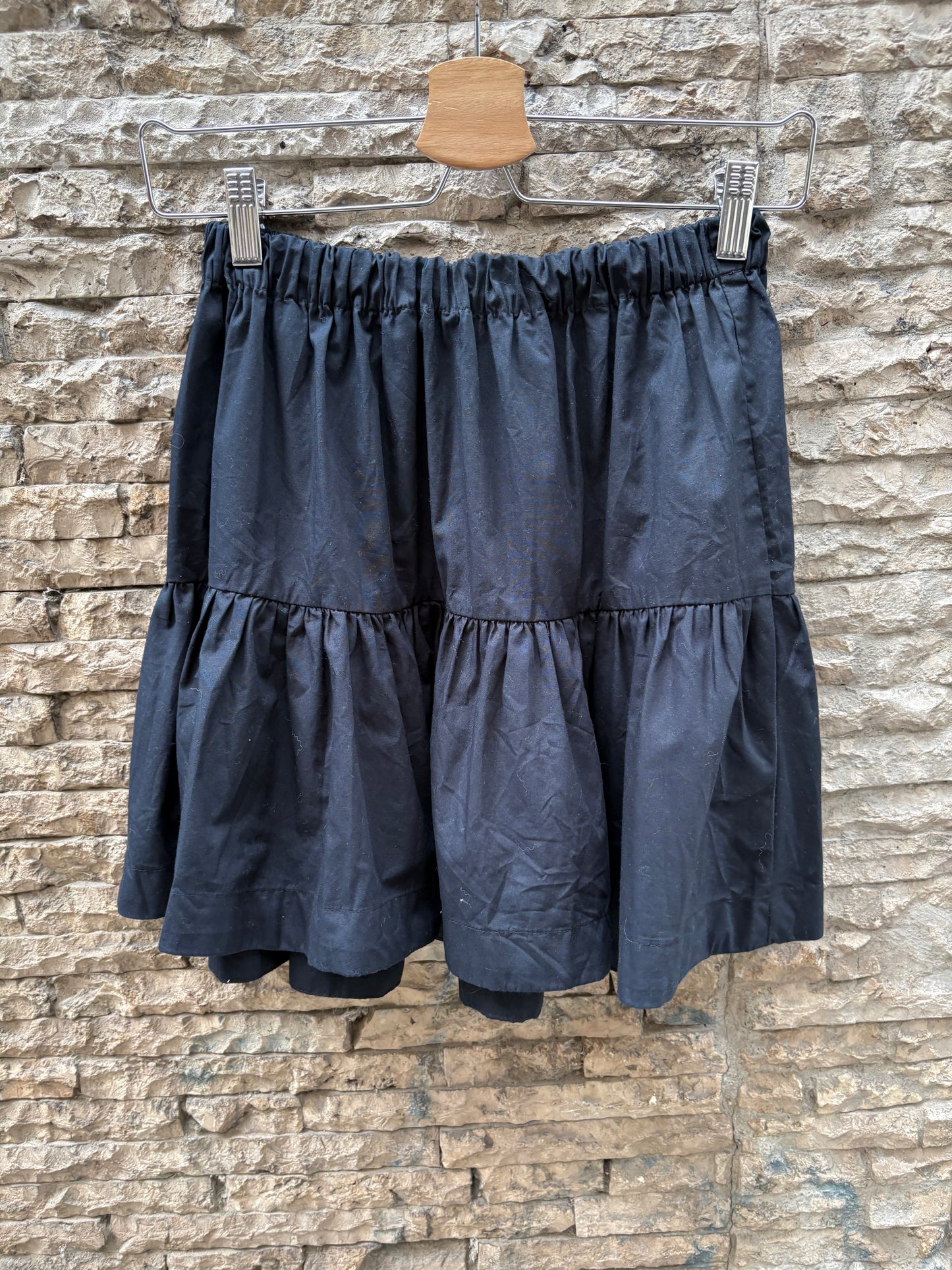 ABERCROMBIE&FITCH. Falda corta volante