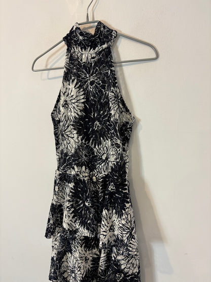 FRANCISCO ARCE. Vestido largo estampado floral y escote halter