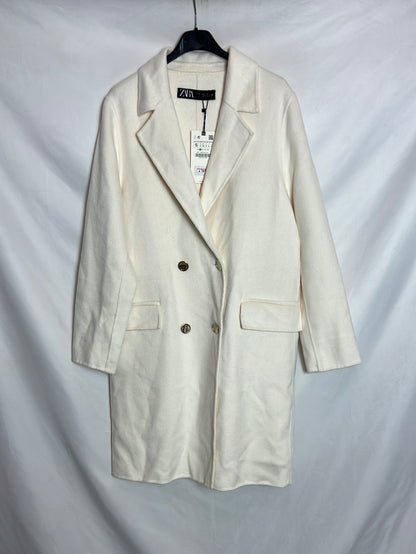 ZARA. Abrigo blancor roto botones dorados. T S