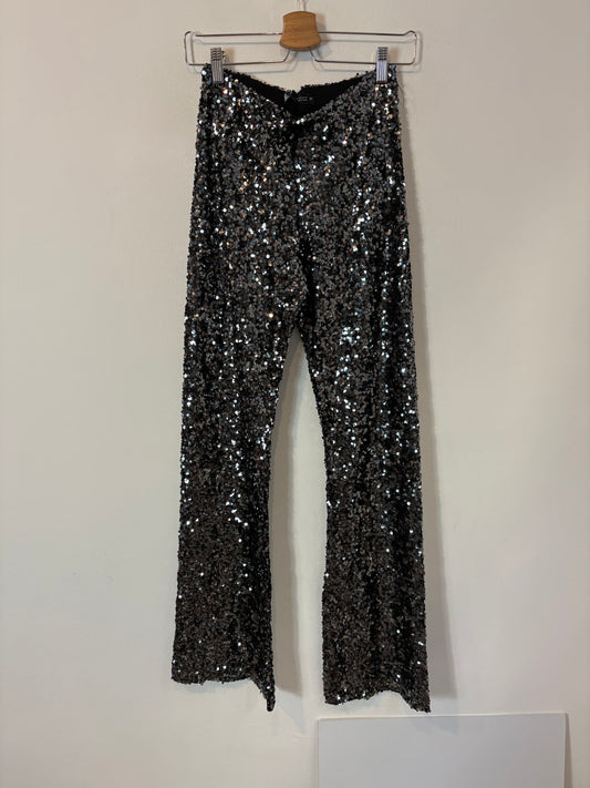 ZARA. Pantalón lentejuelas ligeramente acampanado