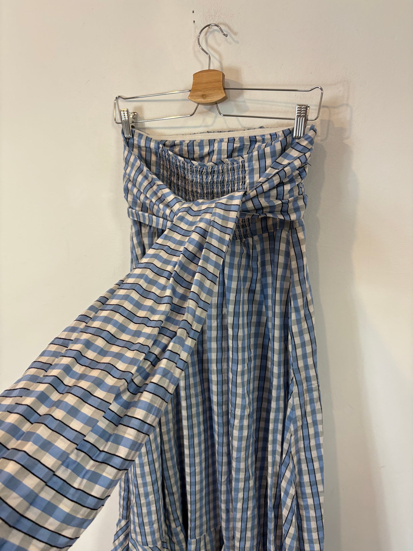 SFERA. Vestido midi de cuadros