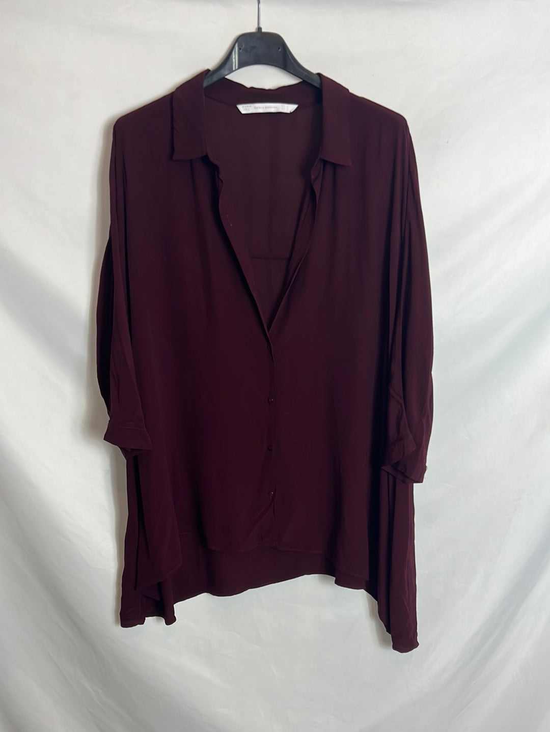 ZARA. Blusa burdeos asimetrica oversized. T M
