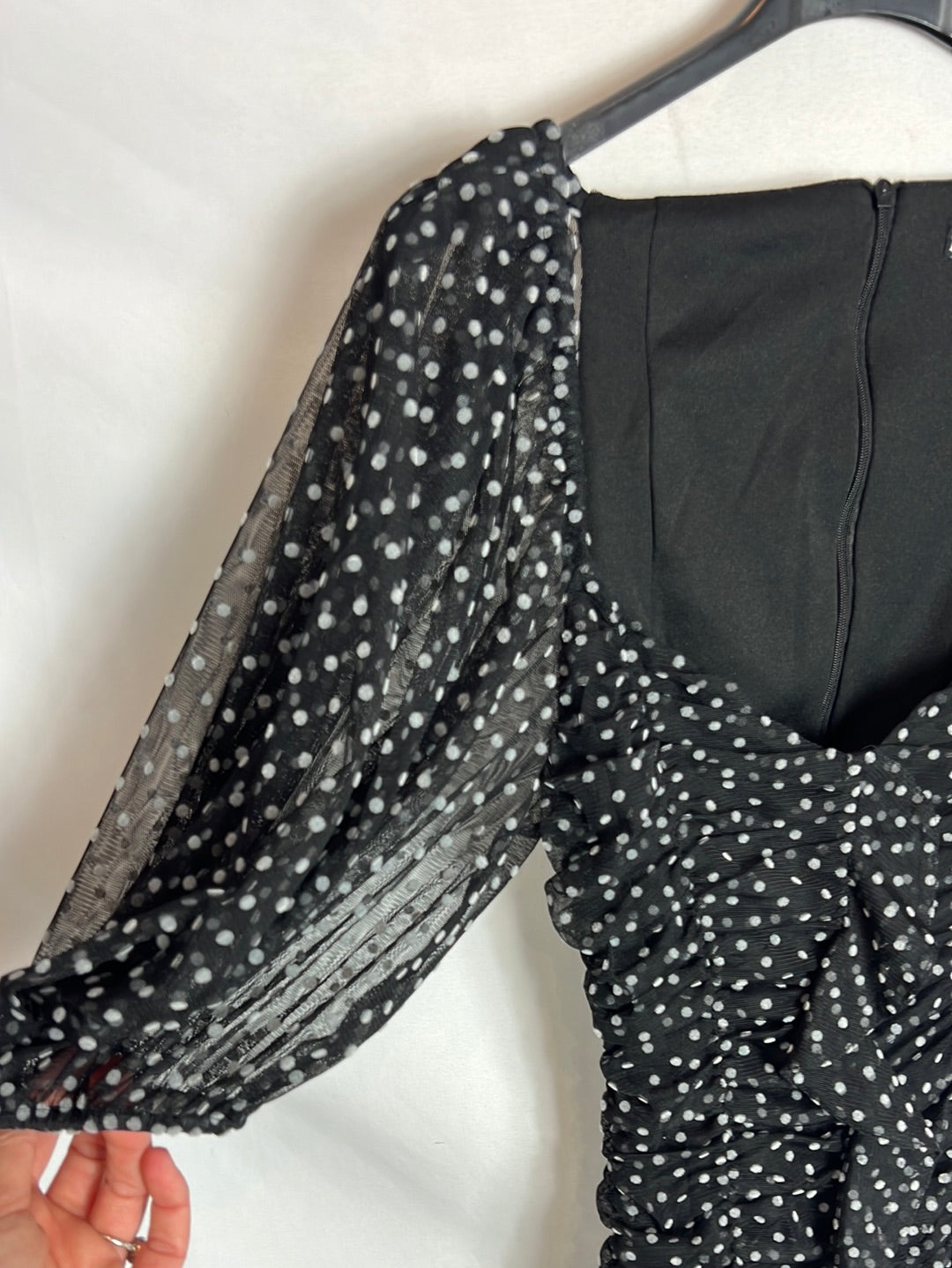 ZARA. Vestido negro lunares fruncido. T S