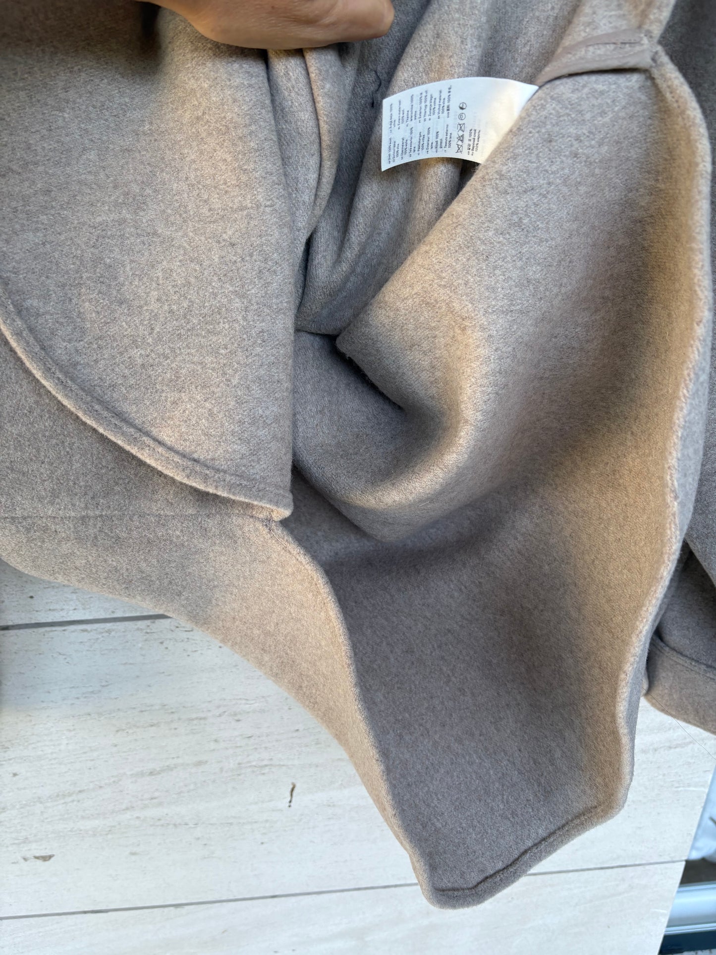 ARKET. Sobrecamisa lana bolsillos. T 36