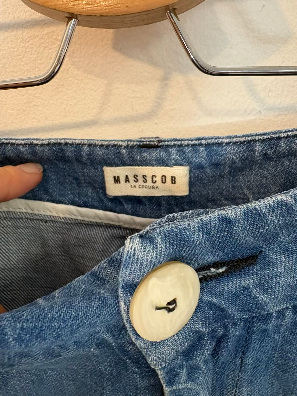 MASSCOB. Denim pata ancha cropped