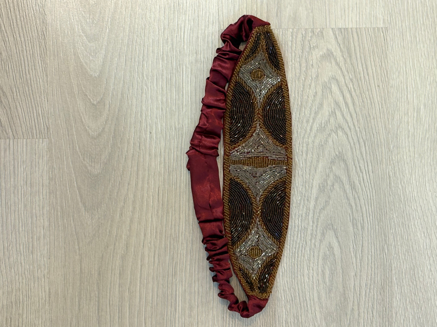 SALVADOR BACHILLER. Cinturón pedrería ajustable