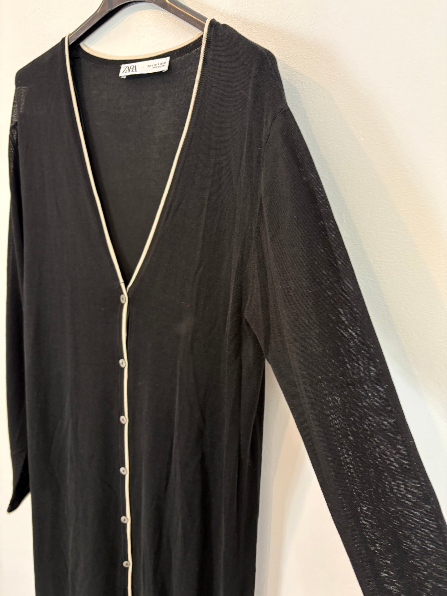 AMEÉ. Sleeveless fringed sweater S.(s)