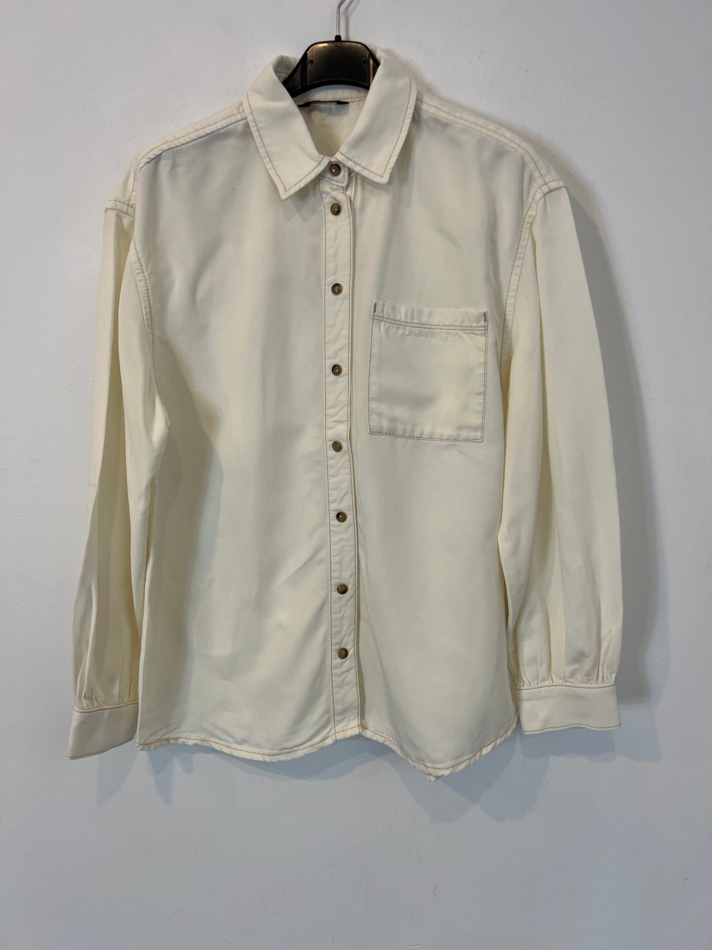 MASSIMO DUTTI. White shirt. TM