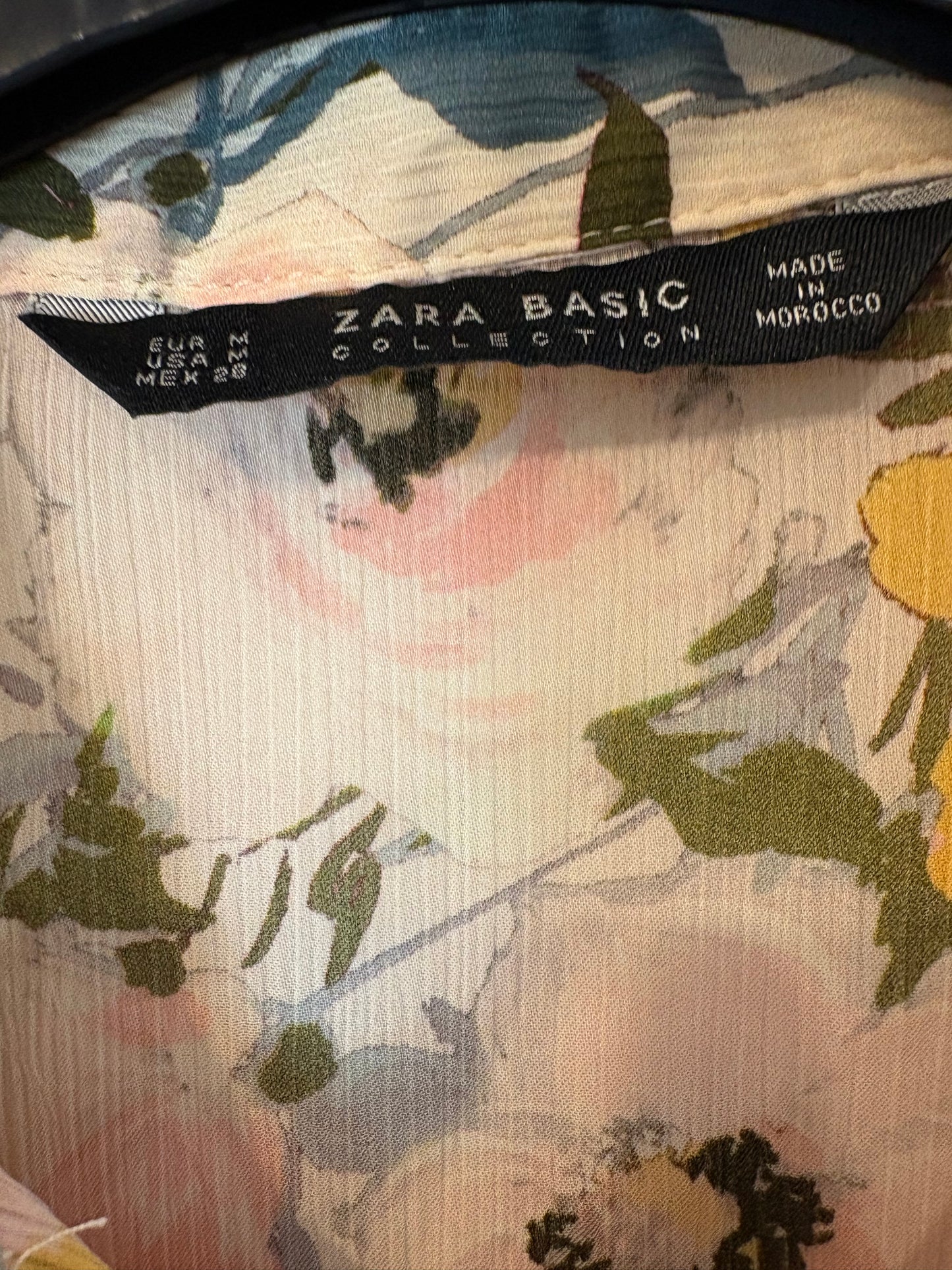 ZARA. Black stretch knit top. TL