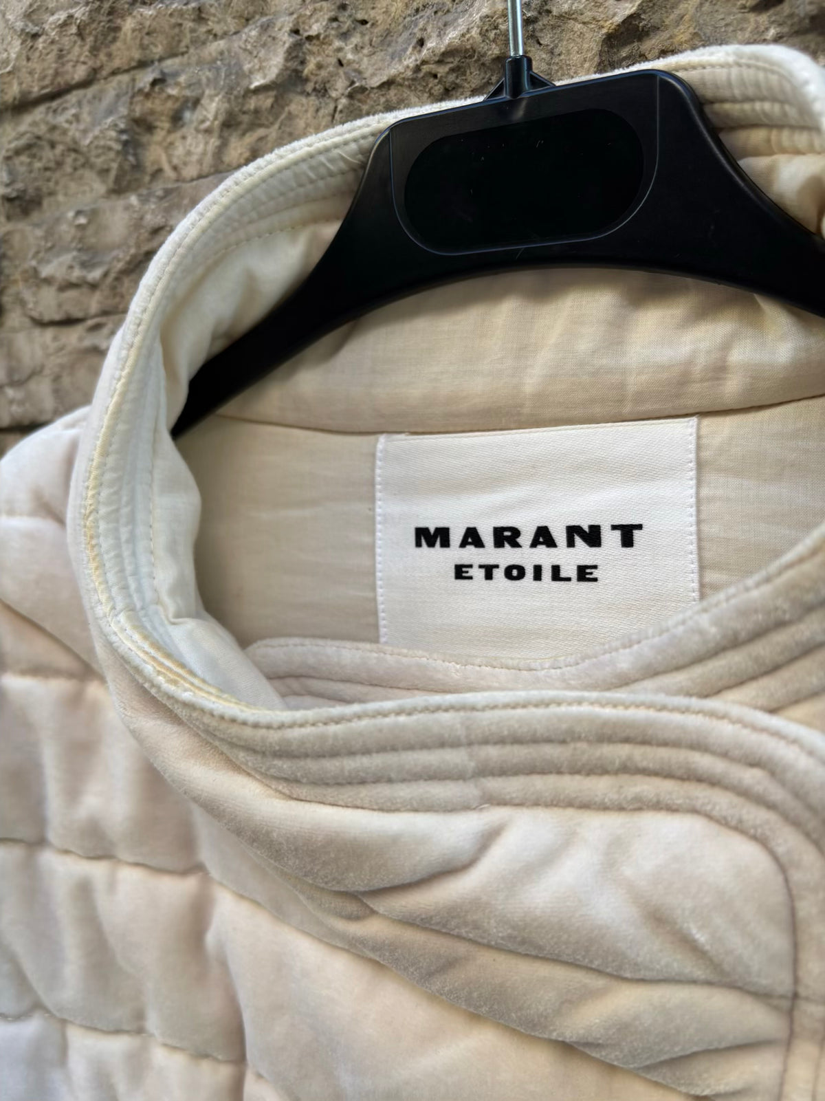 ISABEL MARANT ETOILE. Chaqueta acolchada convertible Areta