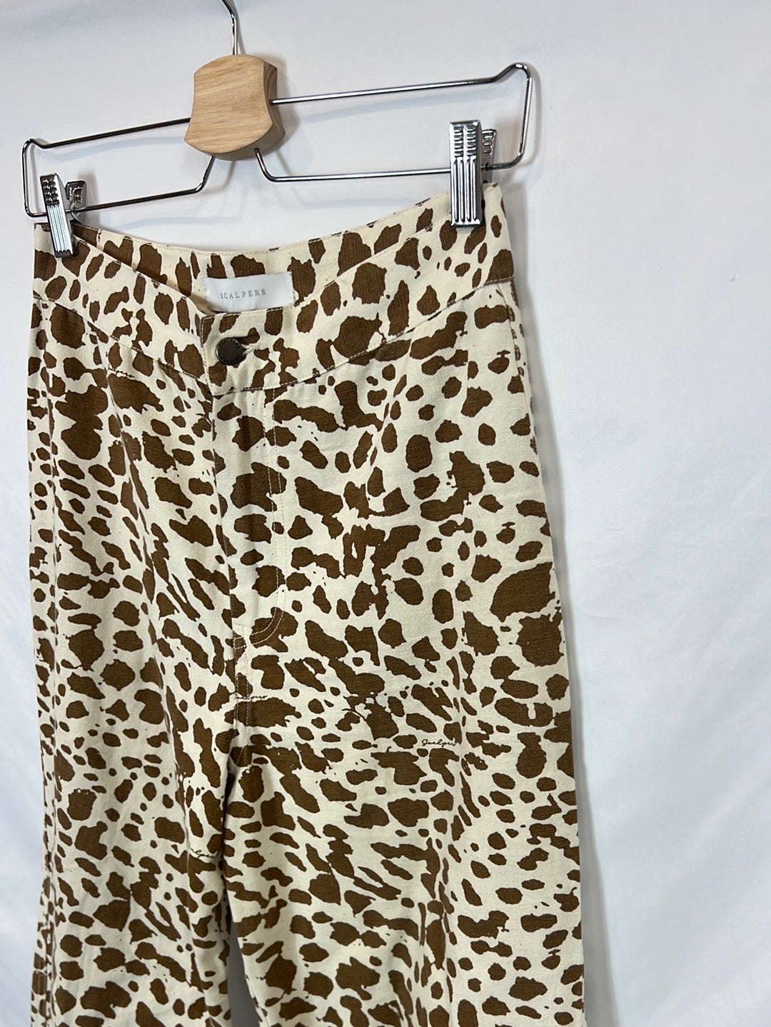 SCALPERS. Pantalón culote animal print T.38