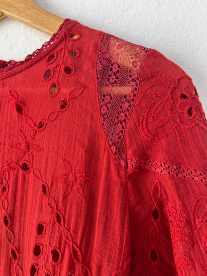 OTRAS. Vestido burdeos oscuro bordado  TU(S)