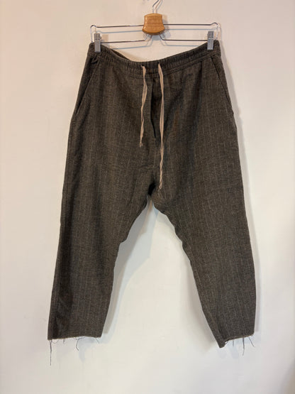 ZARA. Pantalón rayas con lana