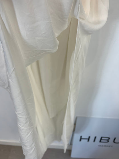 DENNY ROSE. Vestido midi blanco bordados en negros