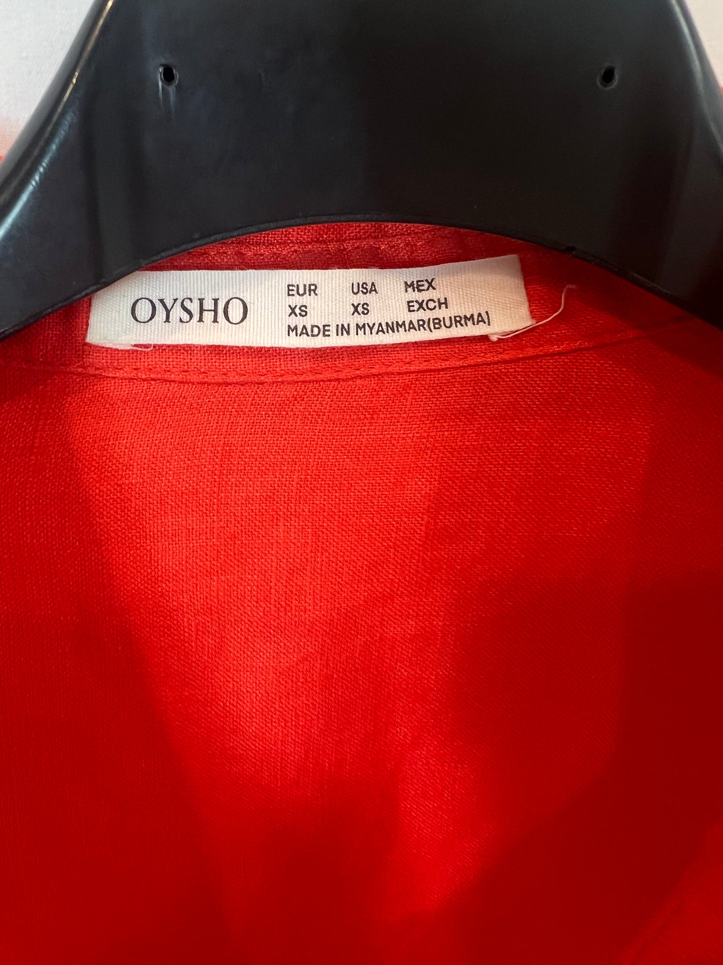 OYSHO. Red oversized linen blouse T.xs