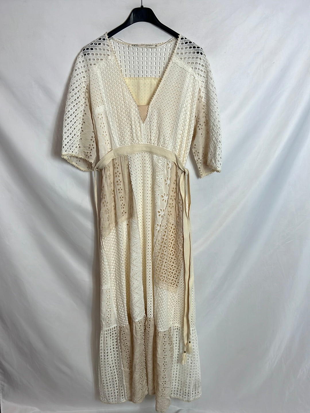 ZARA. Beige die-cut long dress. TS