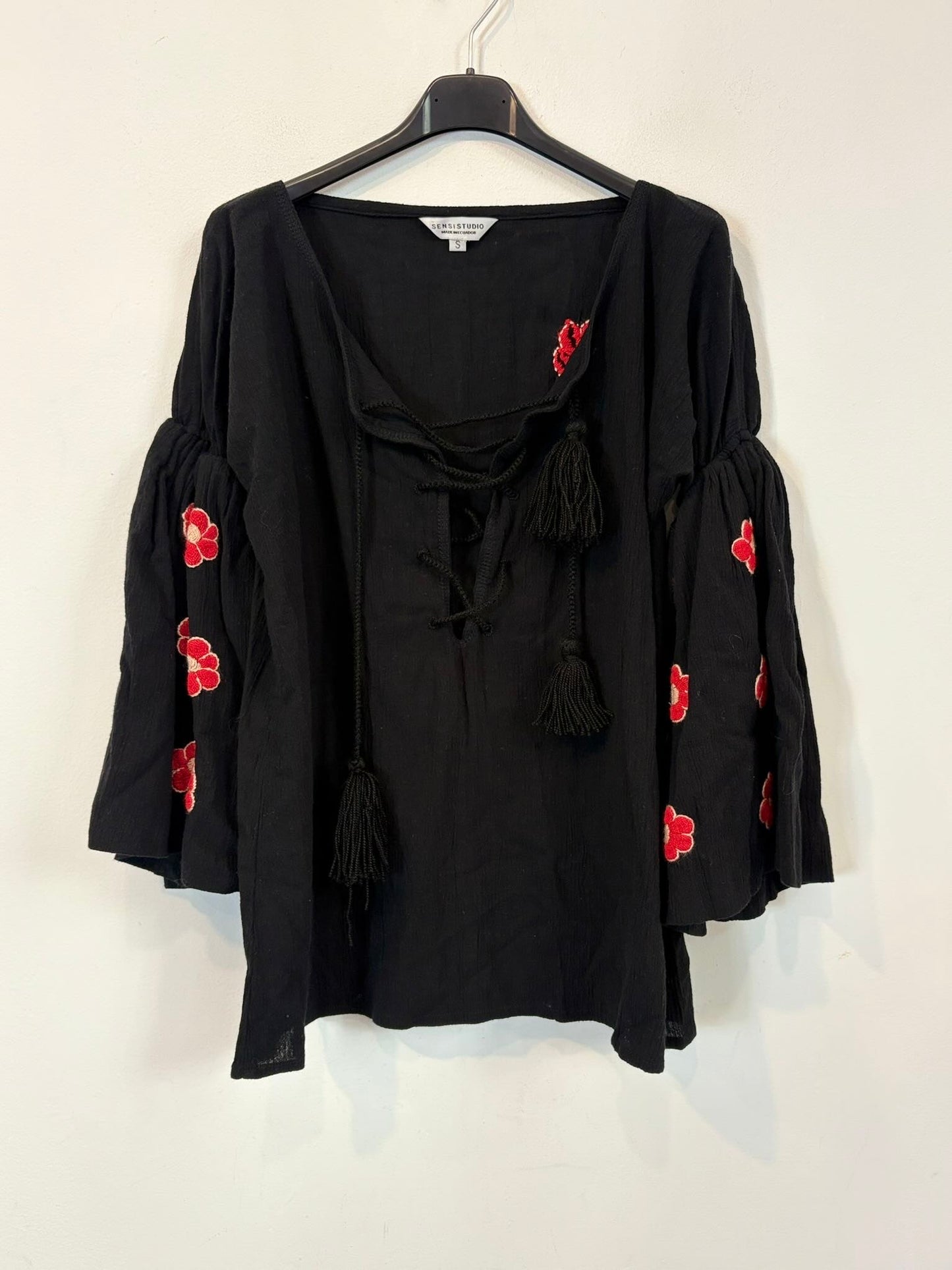 SENSISTUDIO.Blusa bordada T.s