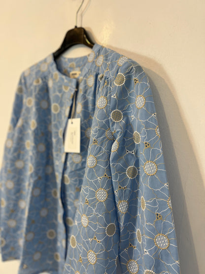 TRIANA BY C. Blusa azul bordada flores T.m