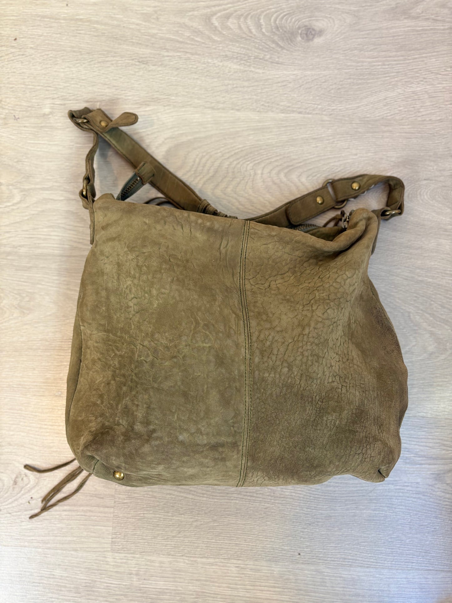 ZADIG & VOLTAIRE. Bolso piel verde tachuelas