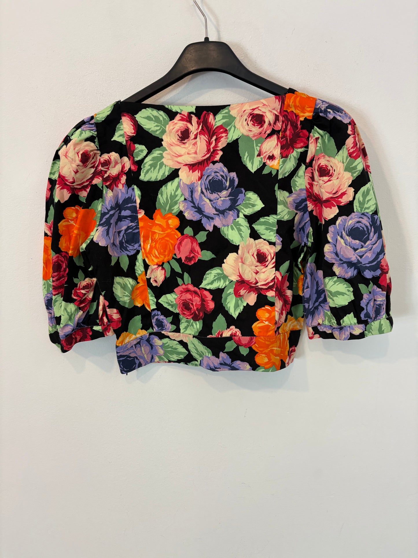 ZARA. Black floral Ts top