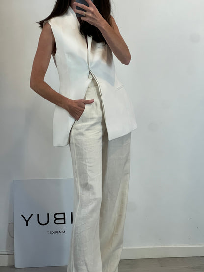 ZARA. Pantalón blanco lino pinzas
