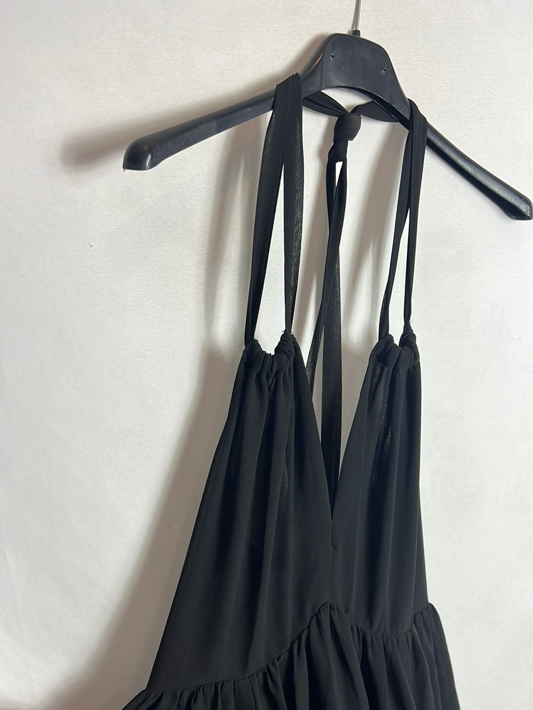 H&M. Vestido largo negro gasa. T 38