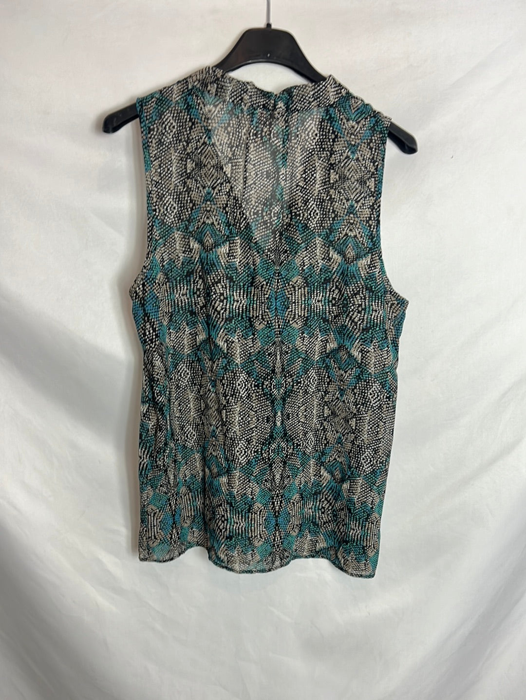 FOREVER 21. Top estampado semitransparente . T S