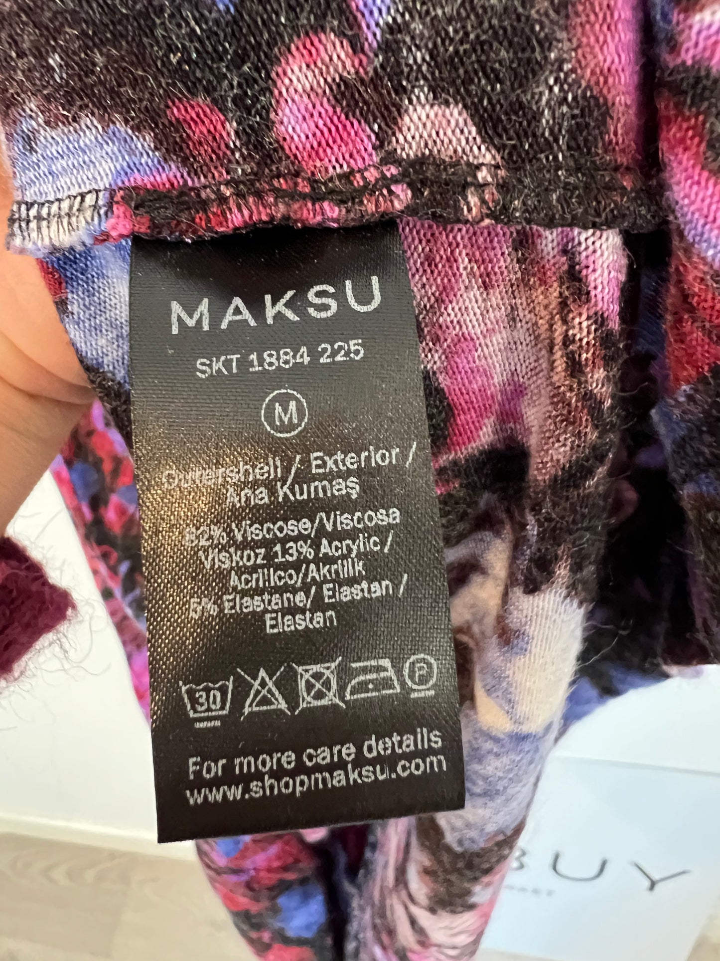 MAKSU. Falda midi fluida estampada. T M
